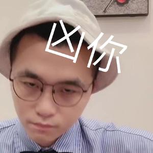 我解开胸罩喂男朋友吃奶
